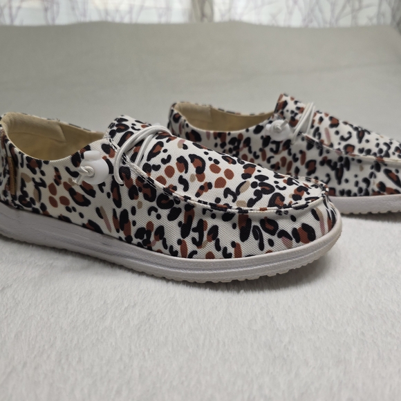 Stylish Leopard Print Women's  Shoes - Picture 2 of 7